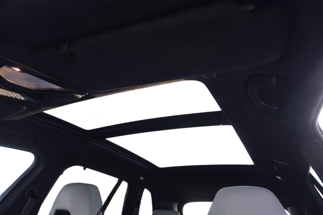 BMW X5 M Competition - foto 21