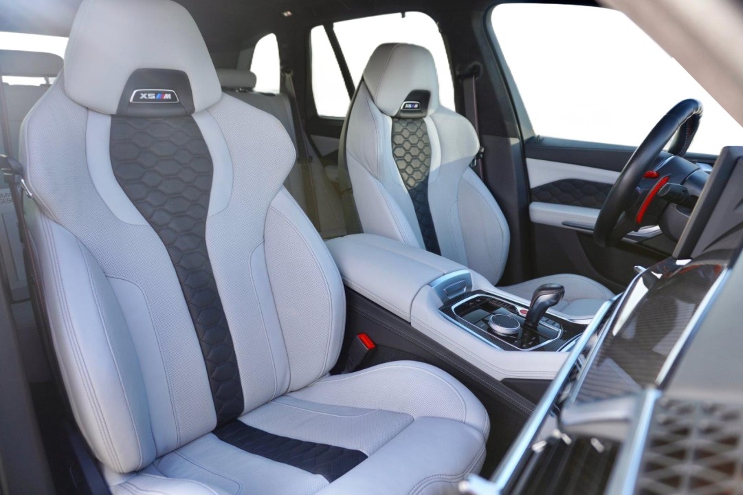 BMW X5 M Competition - foto 12