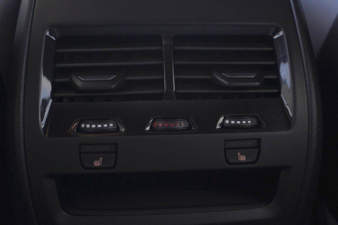 BMW X5 M Competition - foto 19