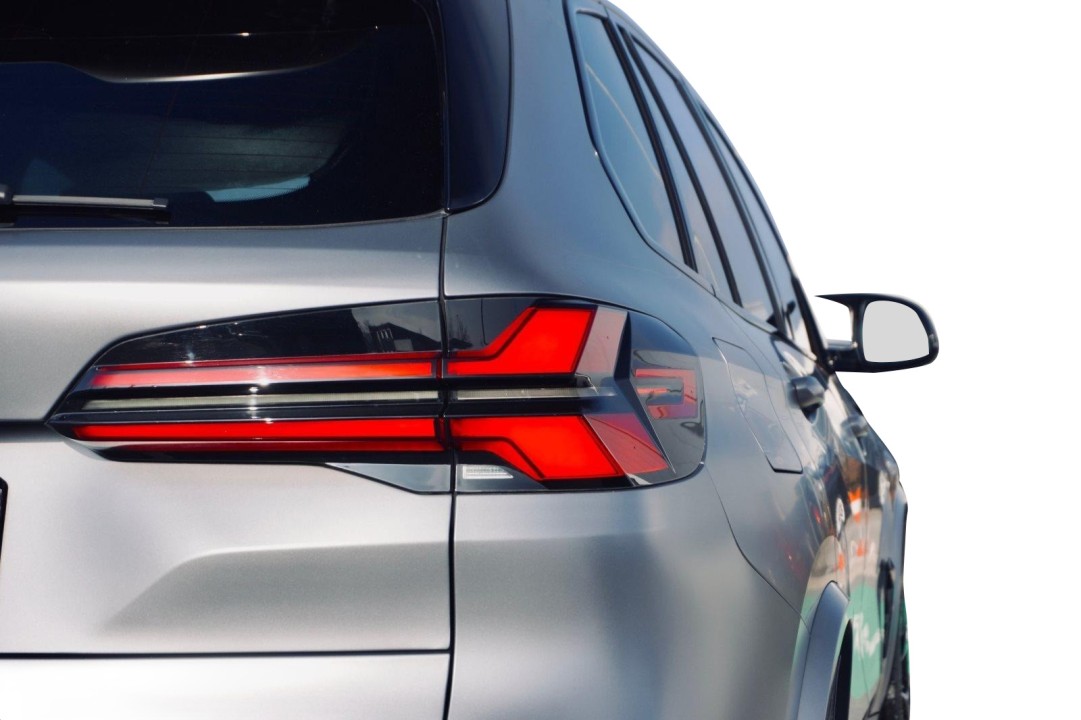 BMW X5 M Competition - foto 29