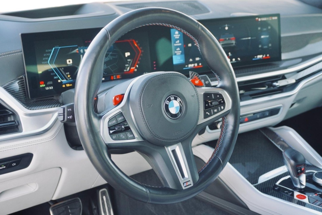 BMW X5 M Competition - foto 8