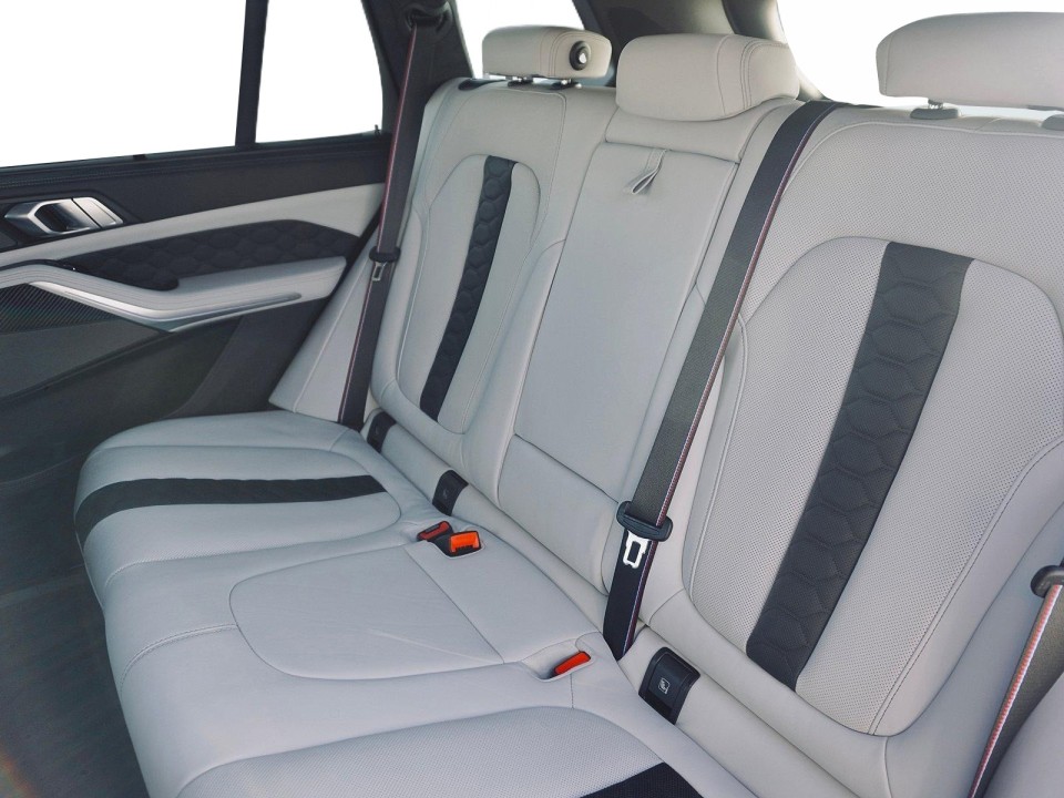 BMW X5 M Competition - foto 20
