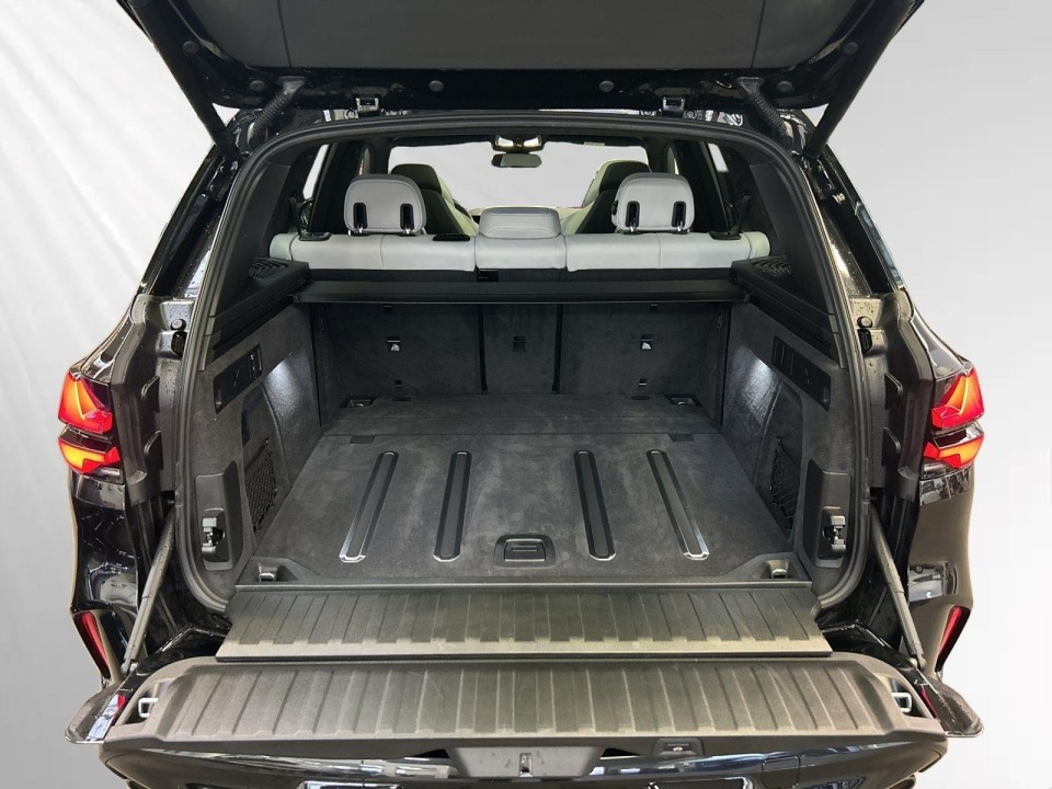 BMW X5 M Competition - foto 17