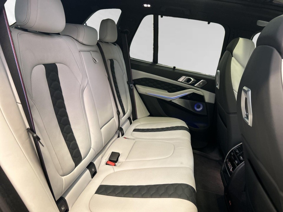 BMW X5 M Competition - foto 12