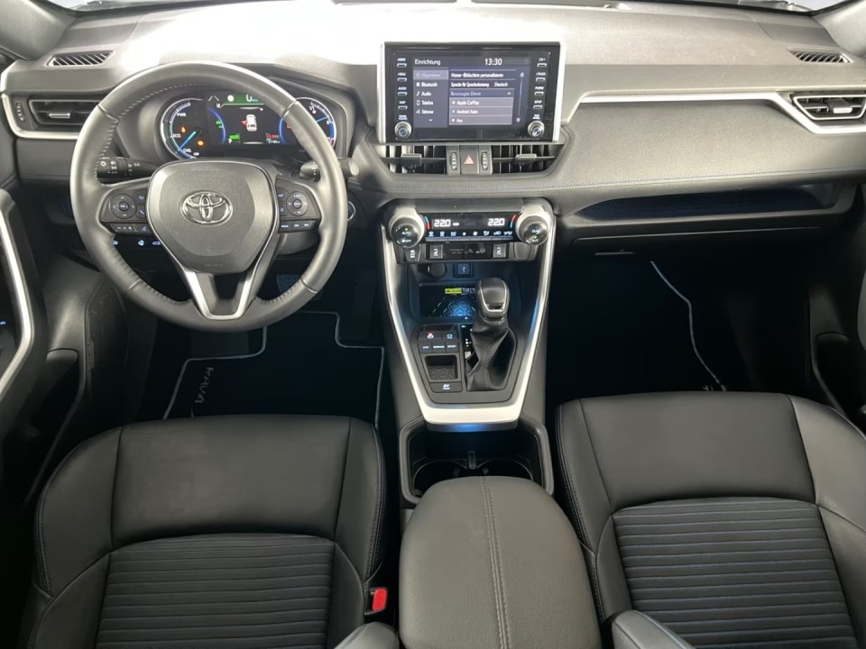 Toyota RAV4 - foto 13