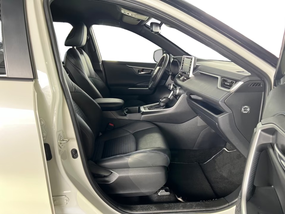 Toyota RAV4 - foto 12