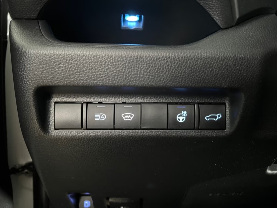 Toyota RAV4 - foto 19