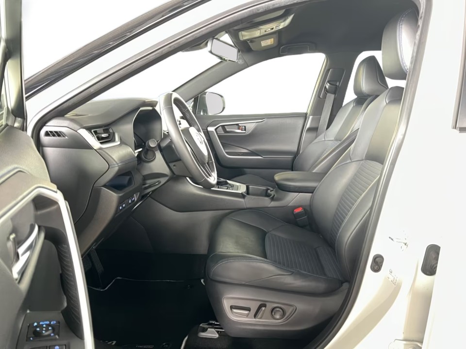 Toyota RAV4 - foto 9