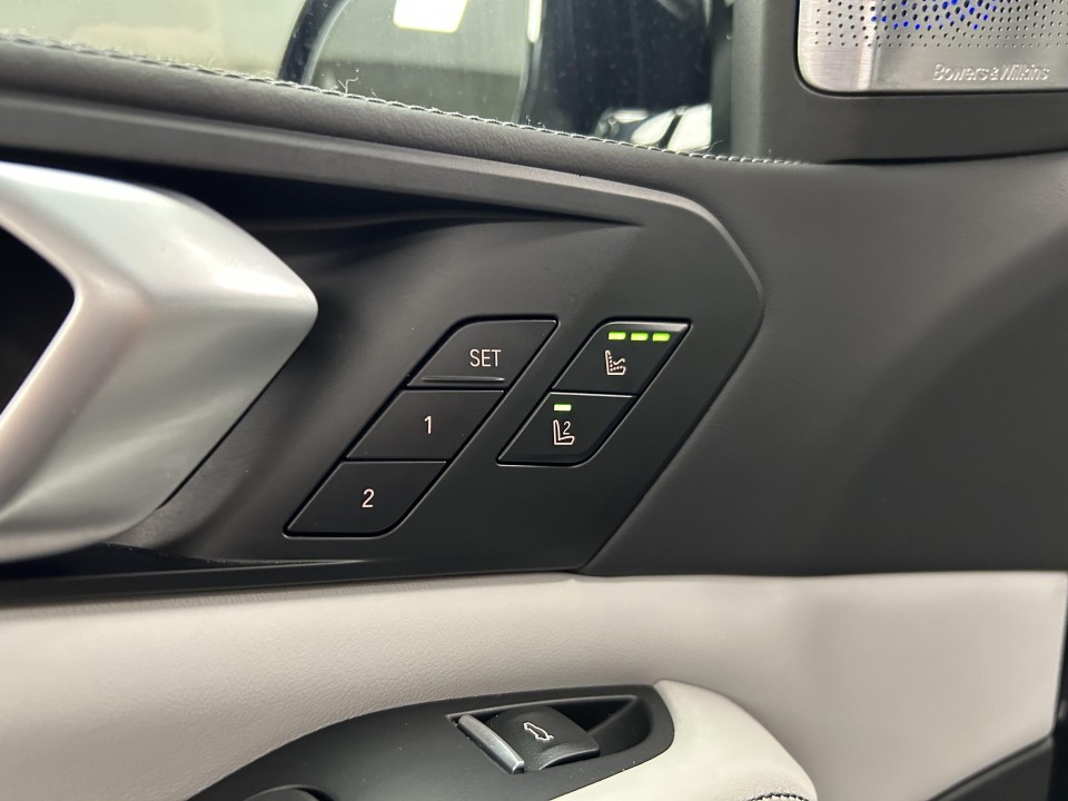 BMW X5 M Competition - foto 30