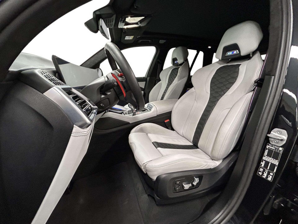 BMW X5 M Competition - foto 13