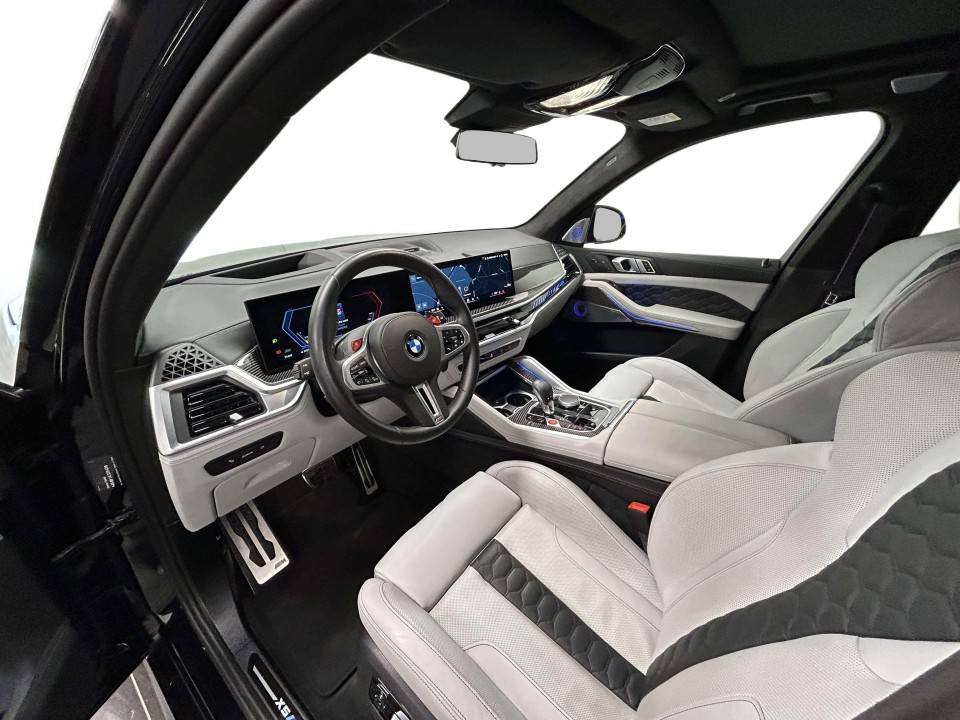 BMW X5 M Competition - foto 11