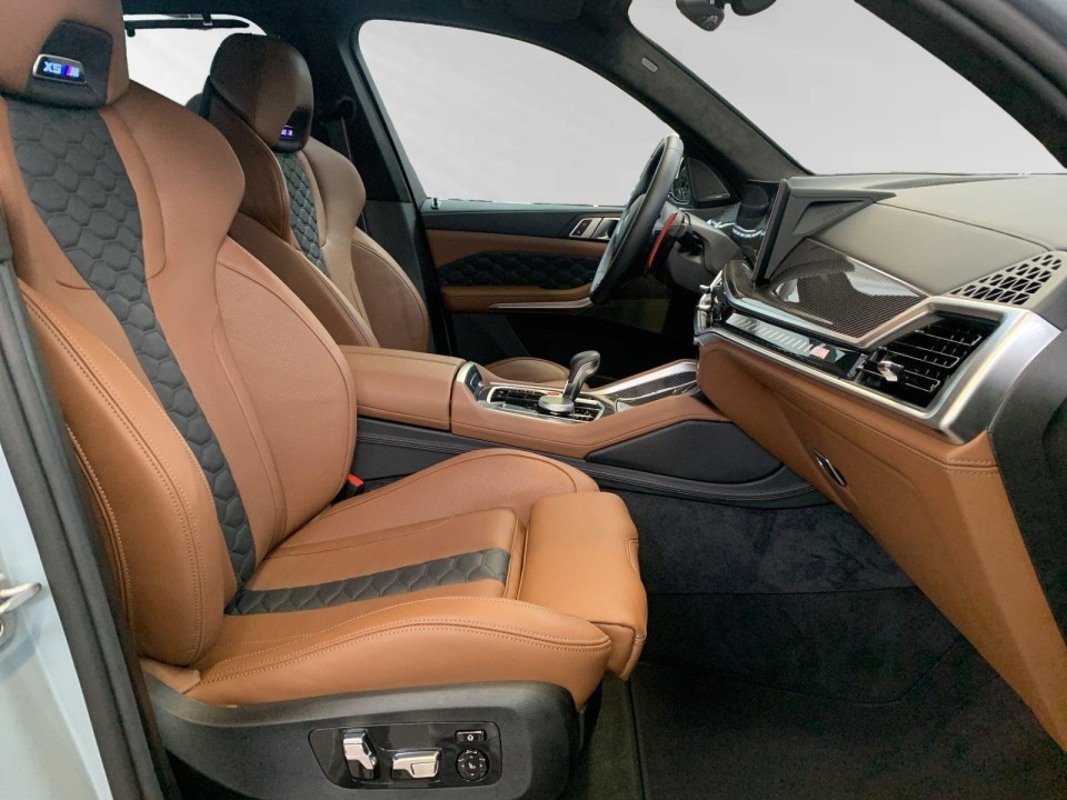 BMW X5 M Competition - foto 8