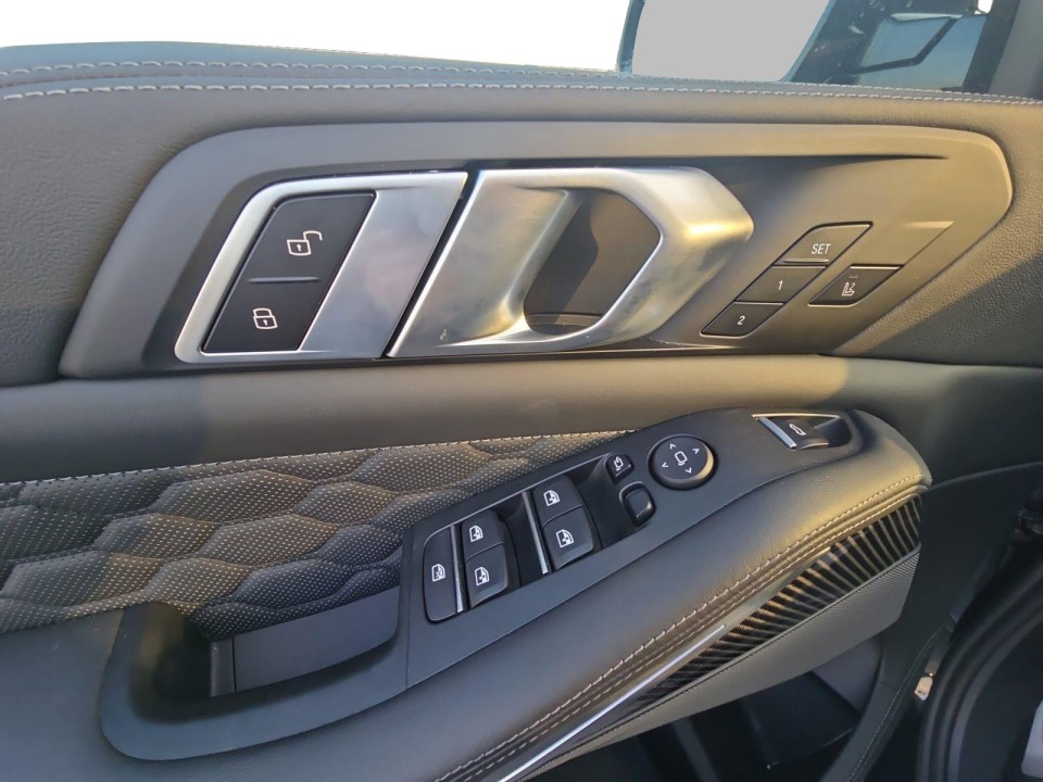 BMW X5 M Competition - foto 18