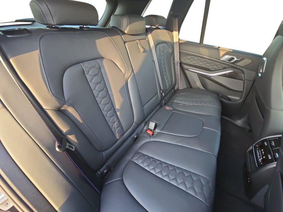 BMW X5 M Competition - foto 16