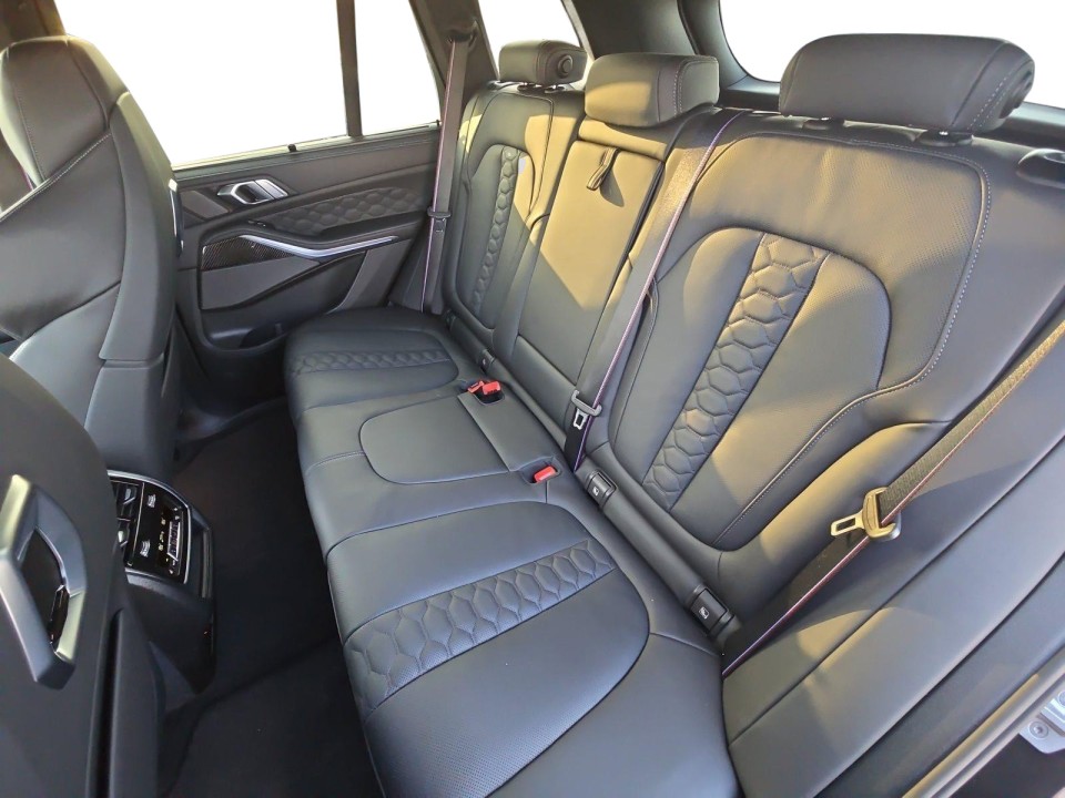 BMW X5 M Competition - foto 17