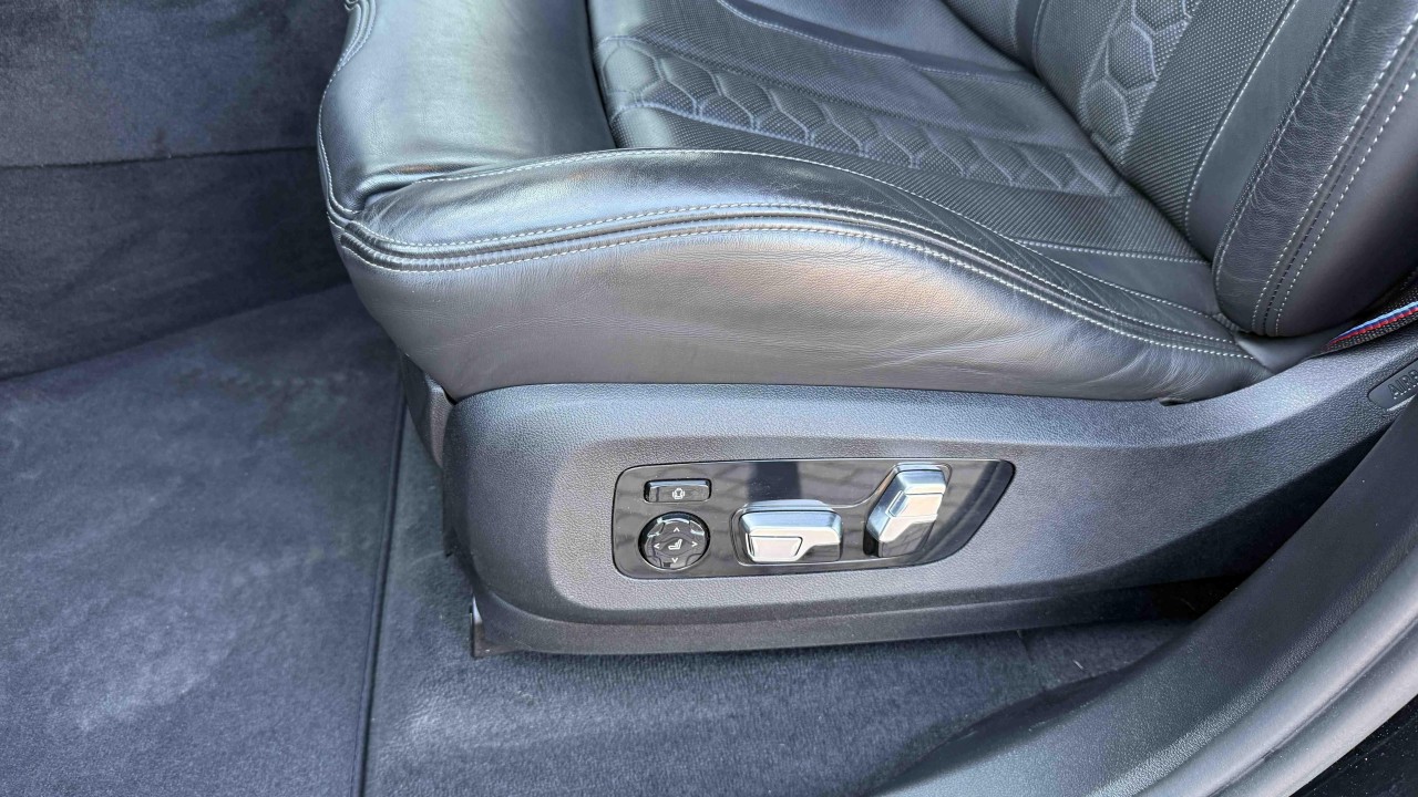 BMW X5 M Competition - foto 28