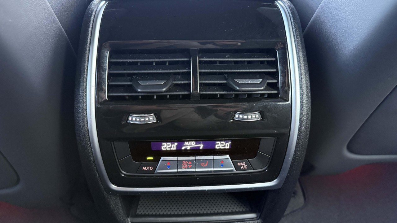 BMW X5 M Competition - foto 23