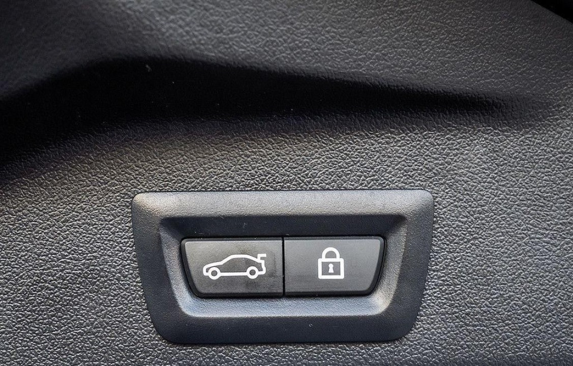 BMW X5 M Competition - foto 21