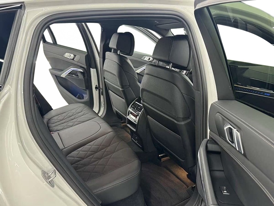 BMW X6 40i xDrive M-Sport - foto 22