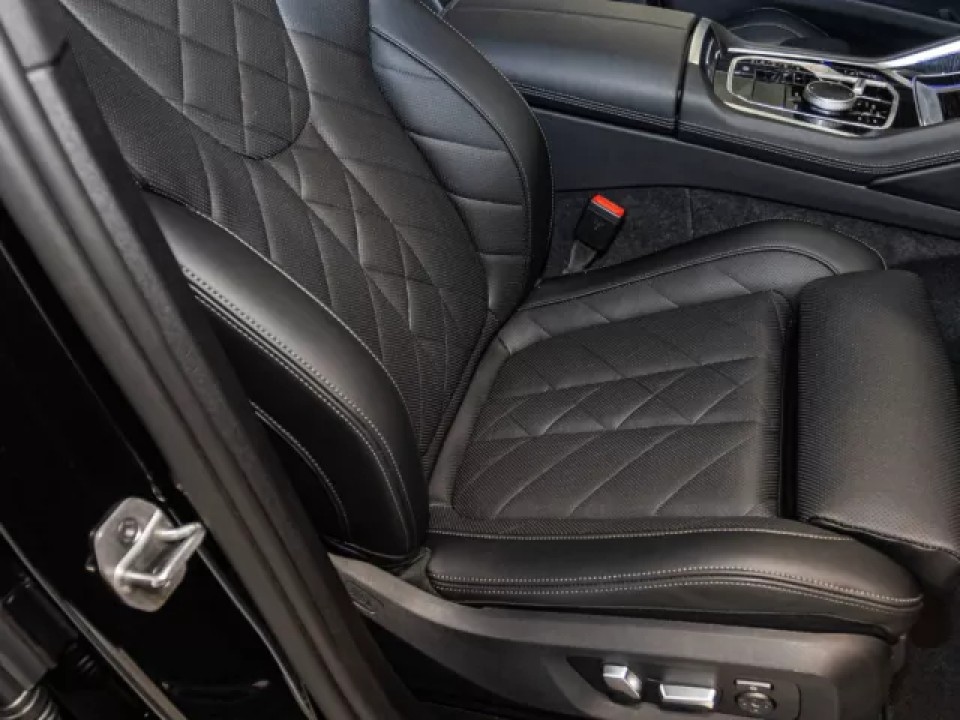 BMW X6 xDrive40iI M-Sport - foto 8