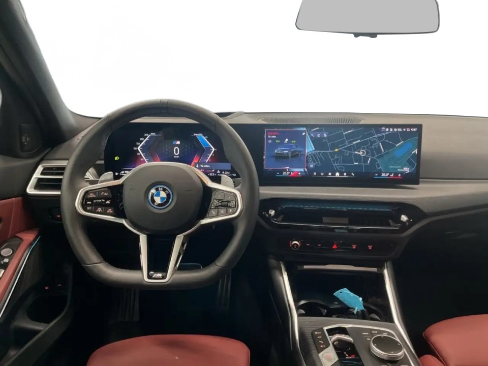 BMW Seria 3 330e xDrive - foto 7