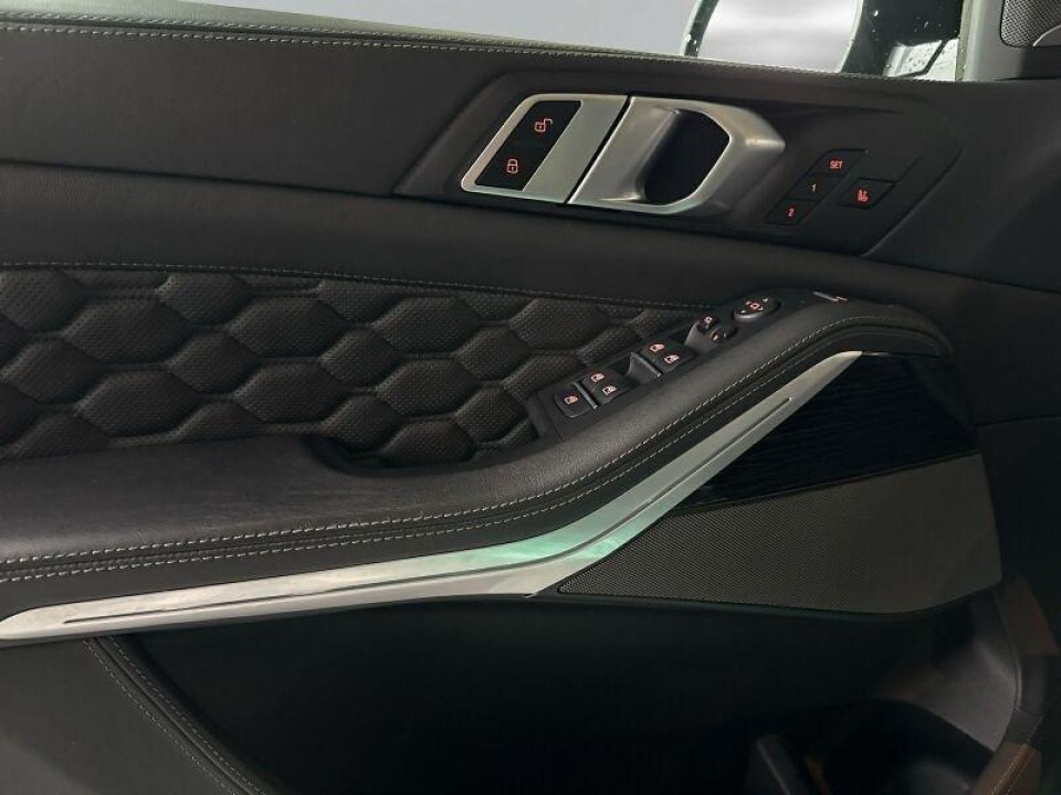 BMW X5 M Competition - foto 11