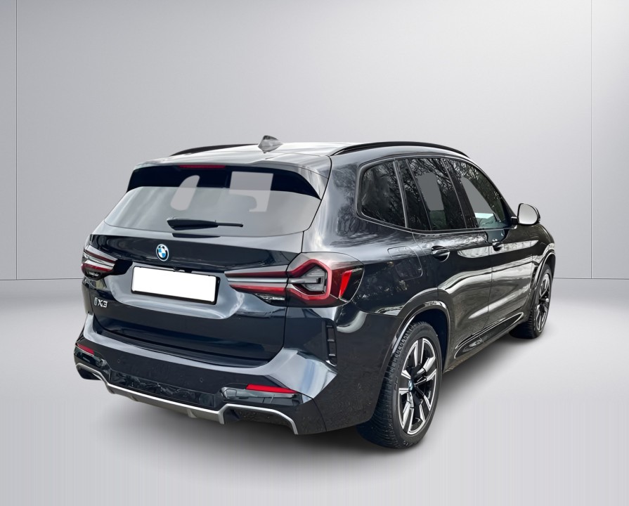 BMW iX3 (3)