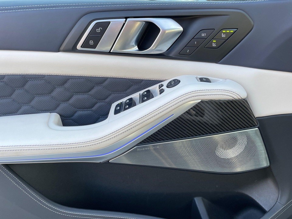 BMW X5 M Competition - foto 12