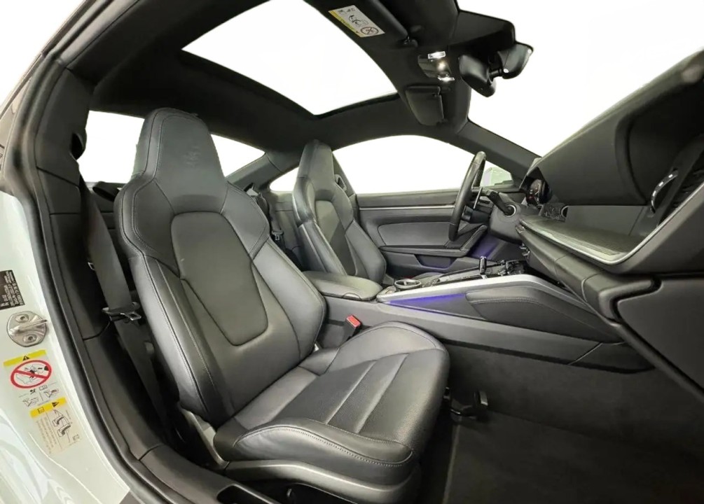 Porsche 911 4S - foto 12