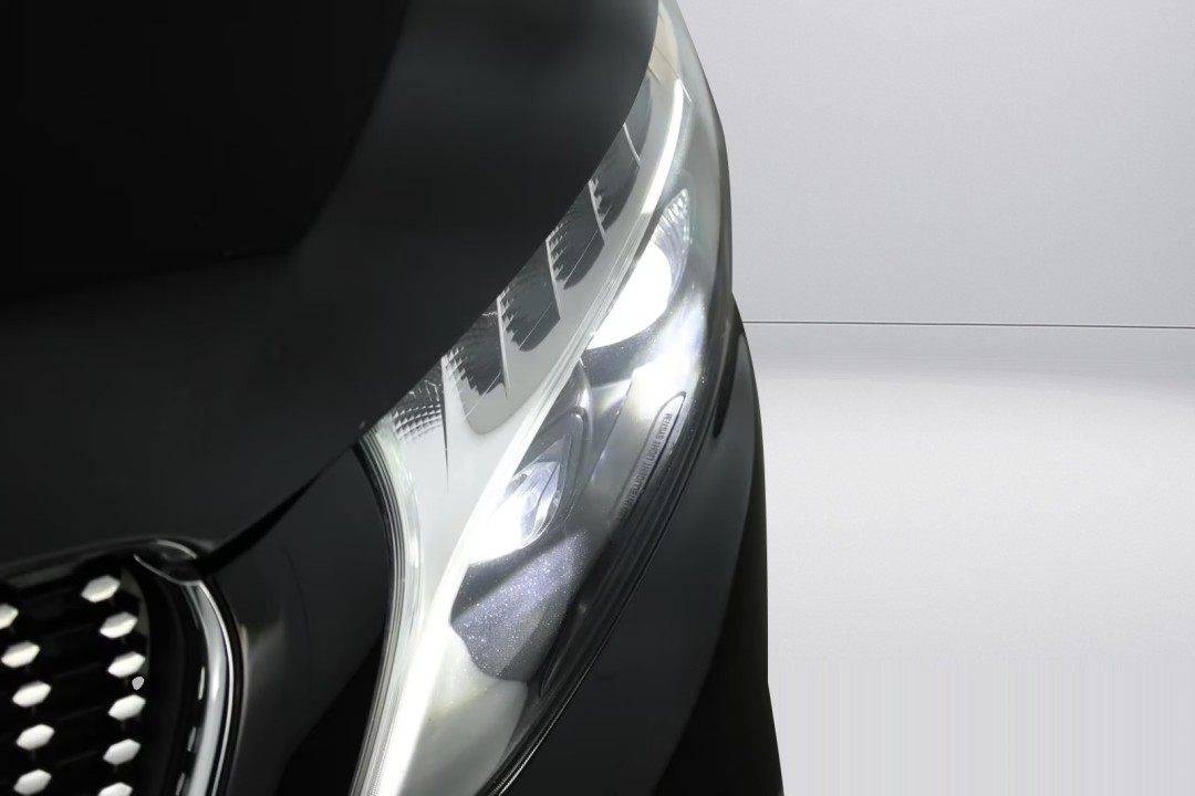 Mercedes-Benz V 300d 4MATIC Extralong Avantgarde - foto 24