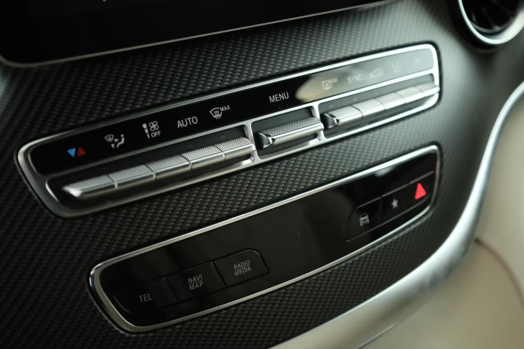 Mercedes-Benz V 300d 4MATIC Extralong Avantgarde - foto 15