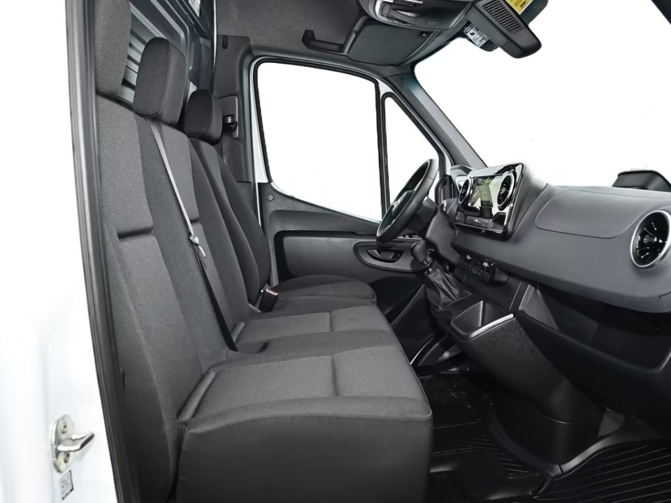 Mercedes-Benz Sprinter 317 CDI L2H2 (5)