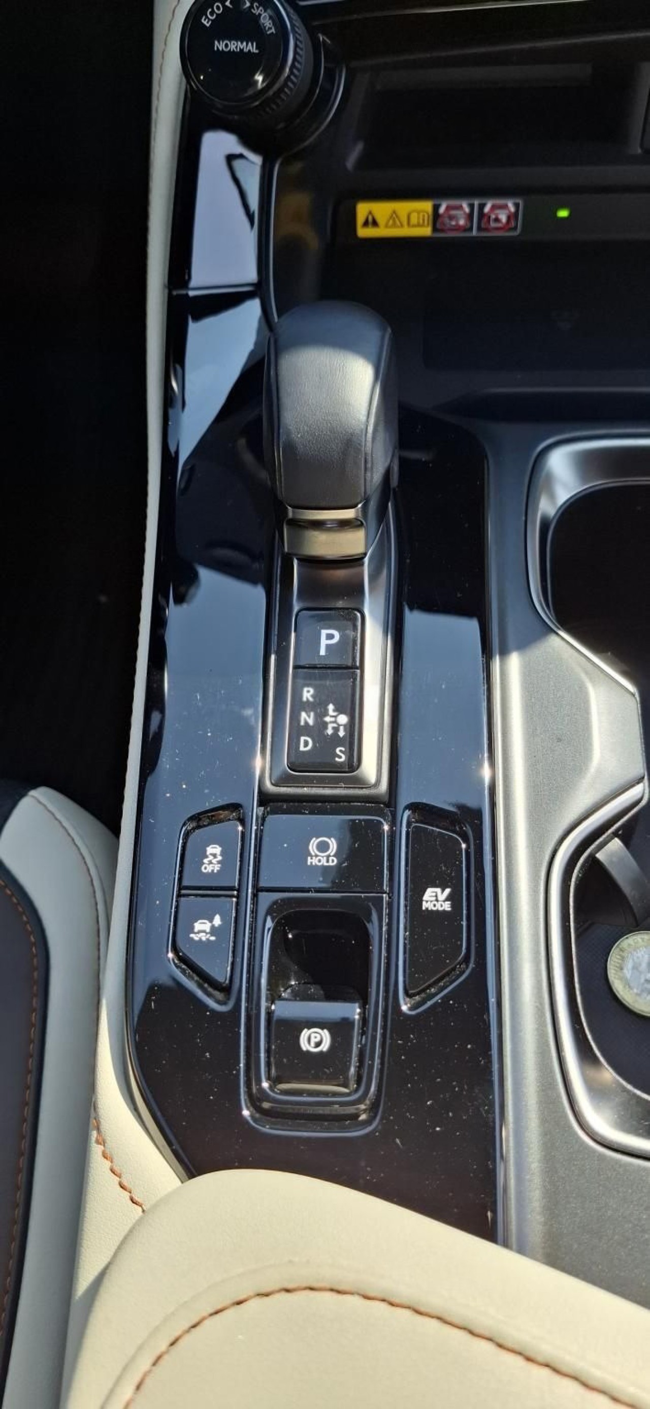 Lexus Seria NX 350h AWD Prestige - foto 9