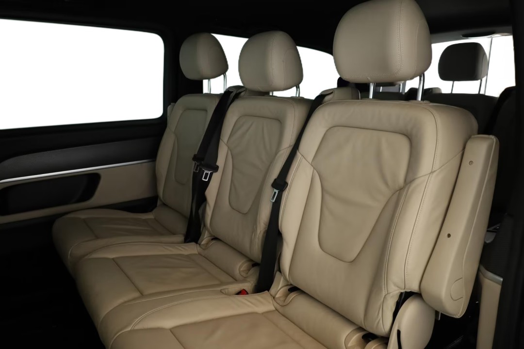 Mercedes-Benz V 300d 4MATIC Extralong Avantgarde - foto 12