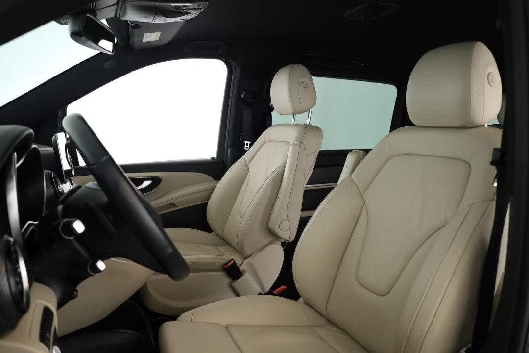 Mercedes-Benz V 300d 4MATIC Extralong Avantgarde - foto 11