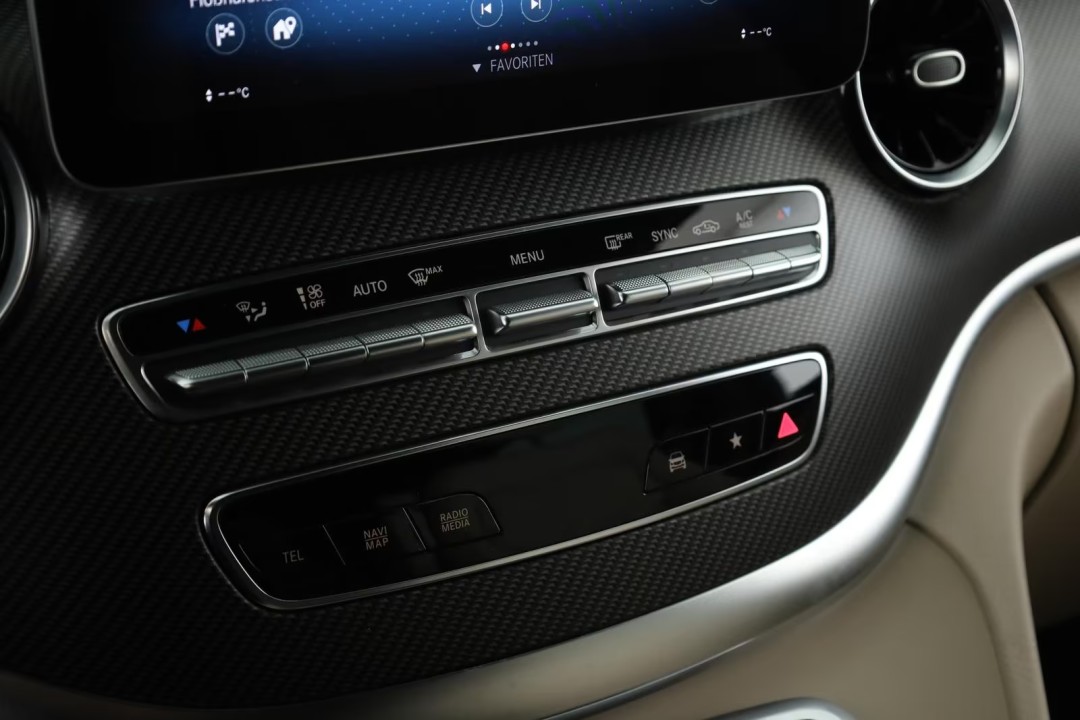 Mercedes-Benz V 300d 4MATIC Extralong Avantgarde - foto 20