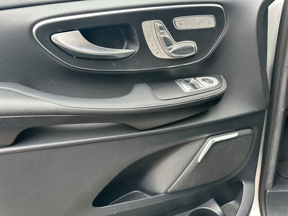 Mercedes-Benz V 300d 4MATIC Avantgarde - foto 13