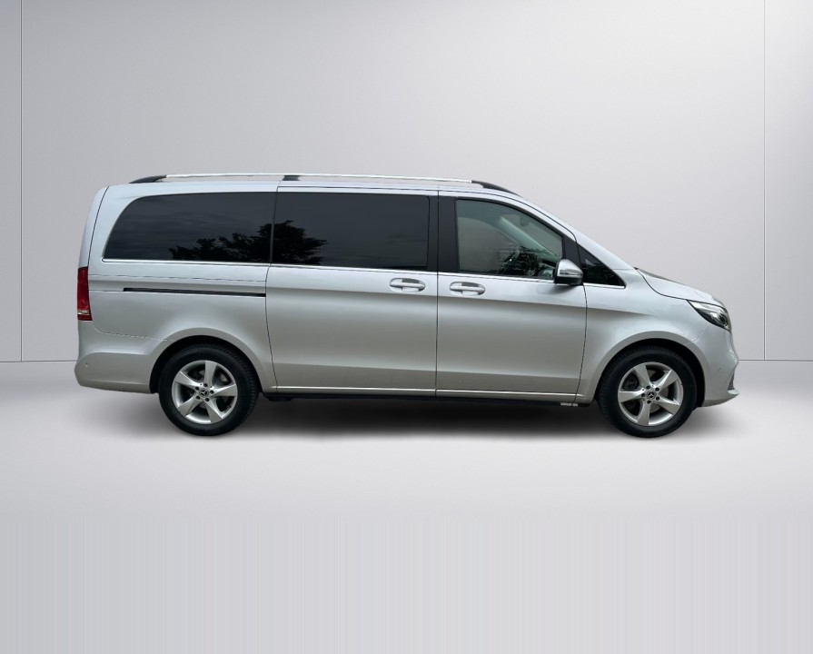 Mercedes-Benz V 300d 4MATIC Avantgarde (2)