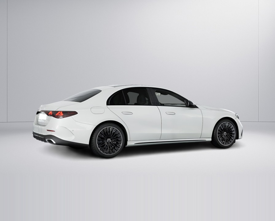 Mercedes-Benz E 220d 4MATIC AMG Line (4)