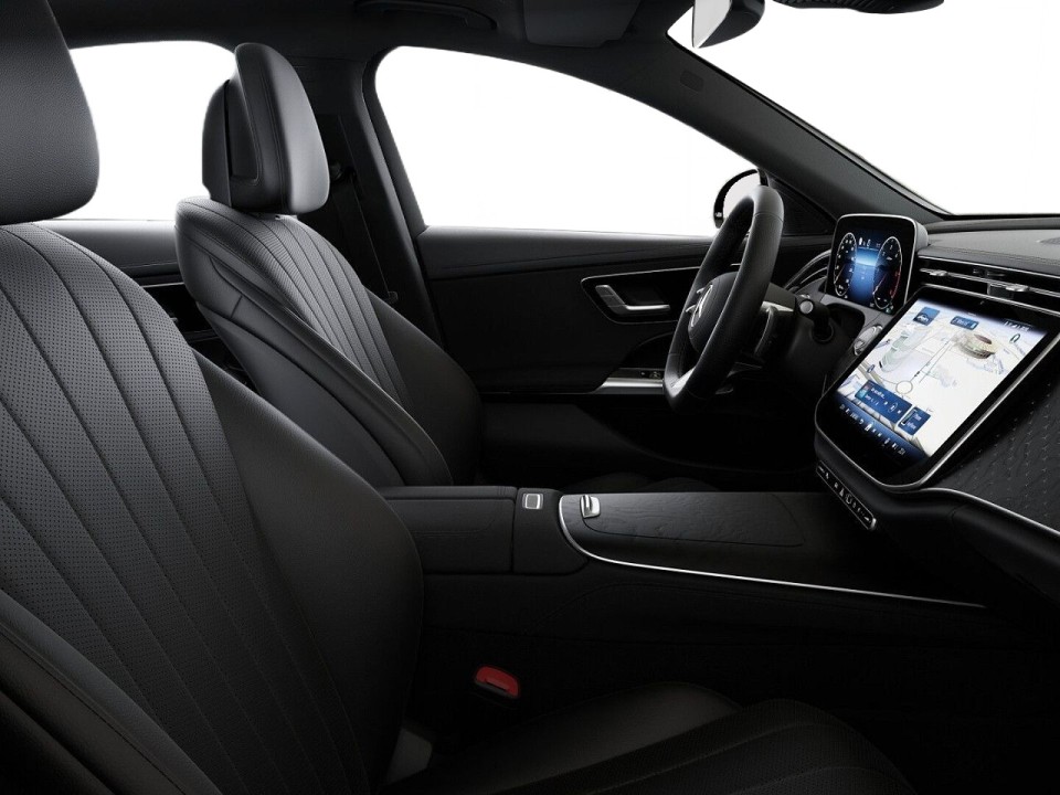 Mercedes-Benz E 220d 4MATIC AMG Line - foto 16