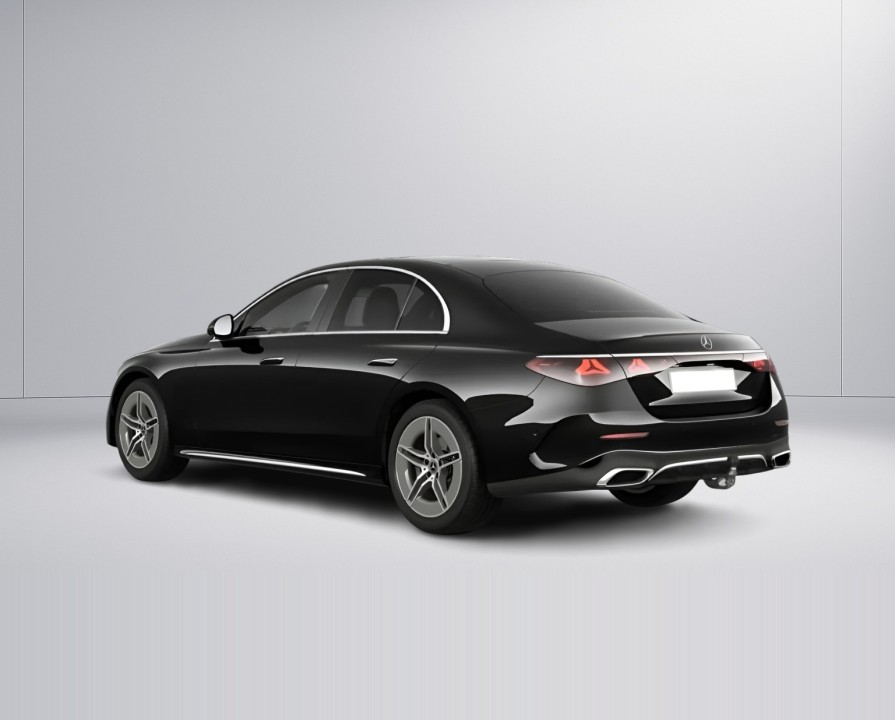 Mercedes-Benz E 220d 4MATIC AMG Line - foto 8