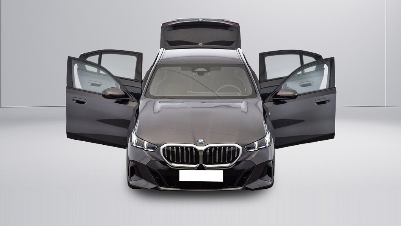 BMW Seria 5 550e xDrive - foto 6
