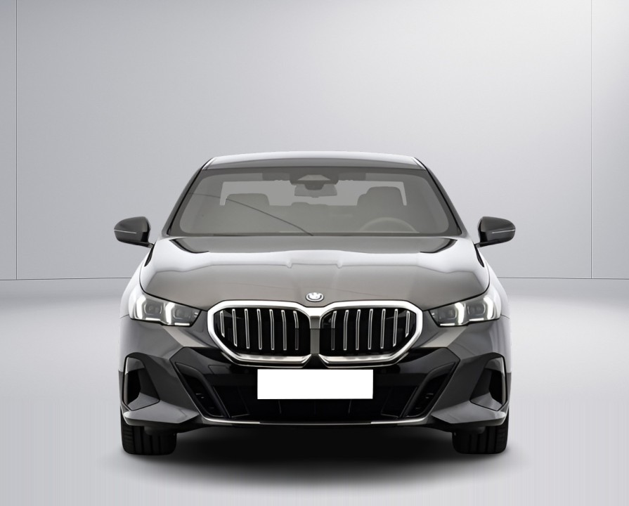 BMW Seria 5 550e xDrive (2)