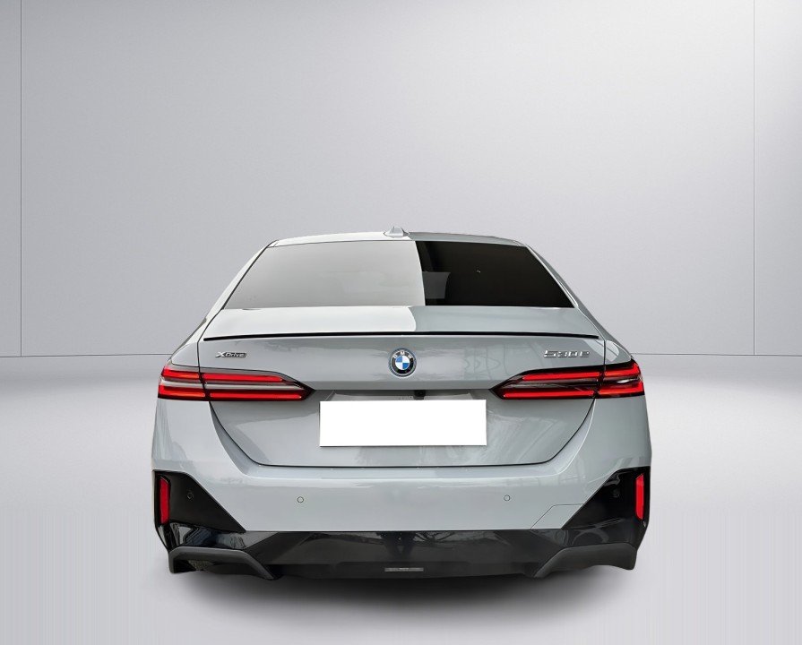 BMW Seria 5 530e xDrive M-Sport - foto 6