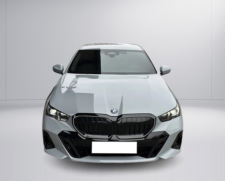 BMW Seria 5 530e xDrive M-Sport - foto 8