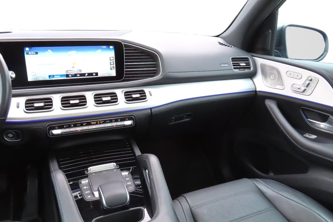 Mercedes-Benz GLE 350de 4MATIC AMG Line - foto 12