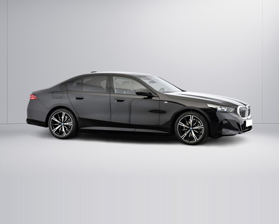 BMW Seria 5 530e xDrive (2)