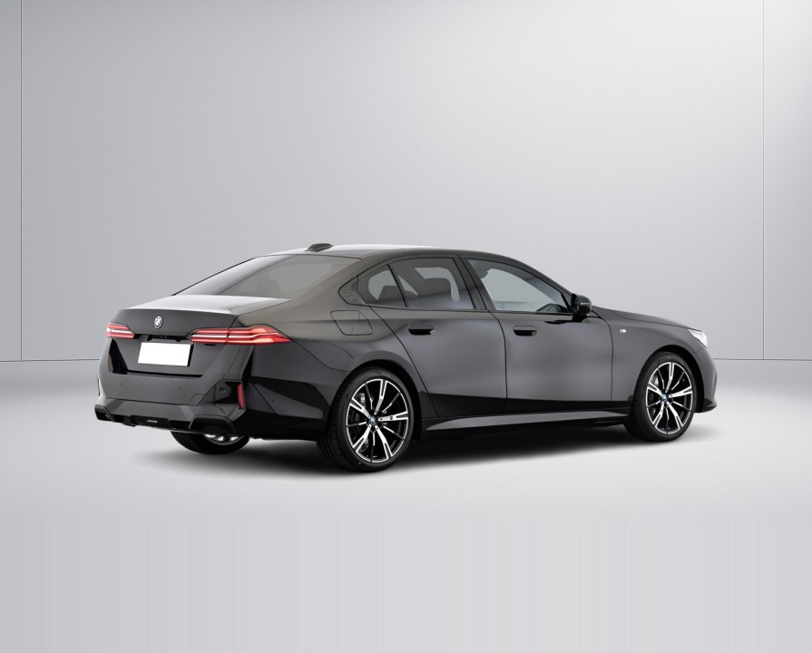 BMW Seria 5 530e xDrive (3)
