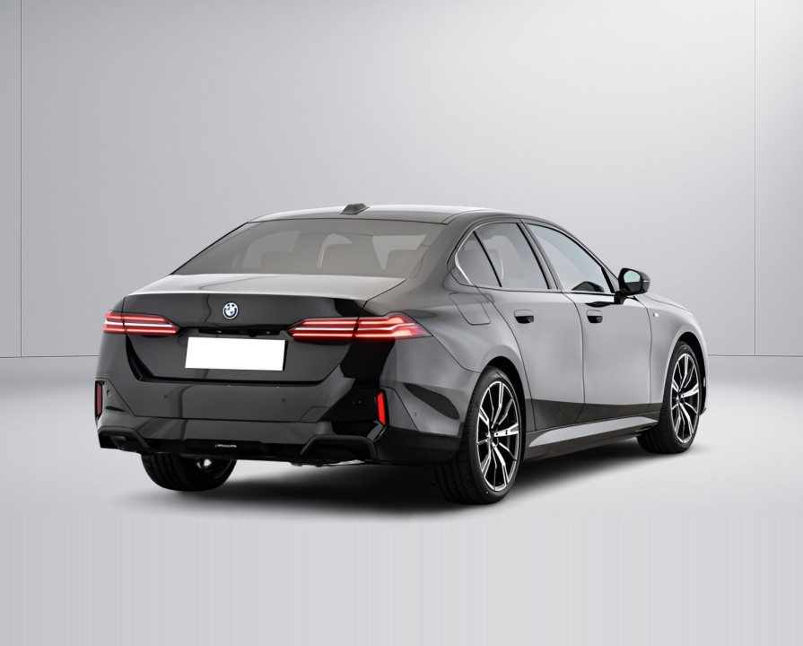 BMW Seria 5 530e xDrive (4)