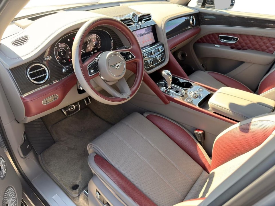 Bentley Bentayga S V8 - foto 10